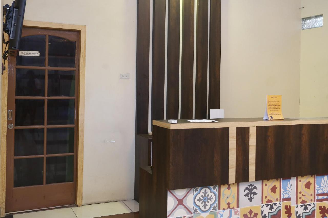 Spot On 2358 Aster Homestay 멜라티 외부 사진