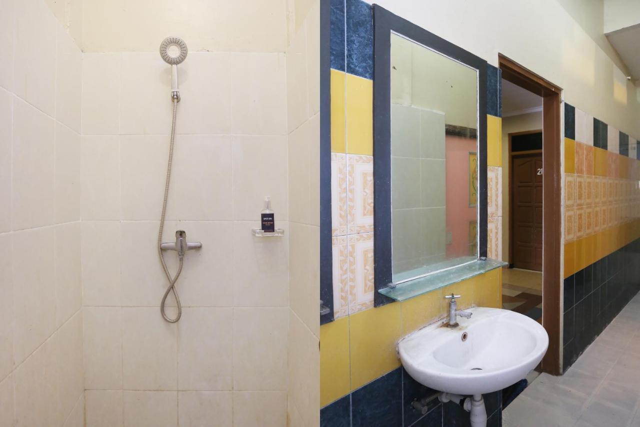 Spot On 2358 Aster Homestay 멜라티 외부 사진