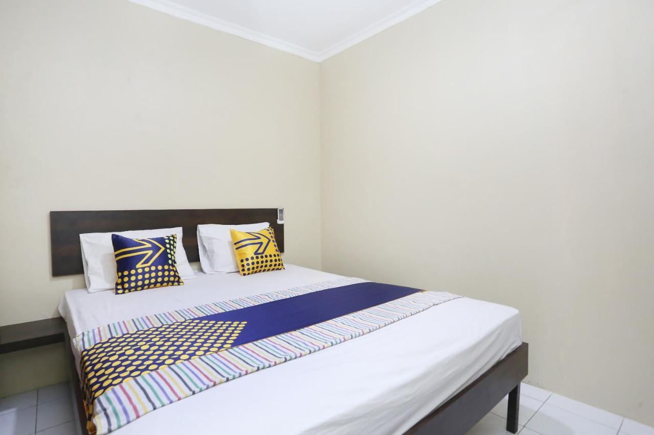 Spot On 2358 Aster Homestay 멜라티 외부 사진
