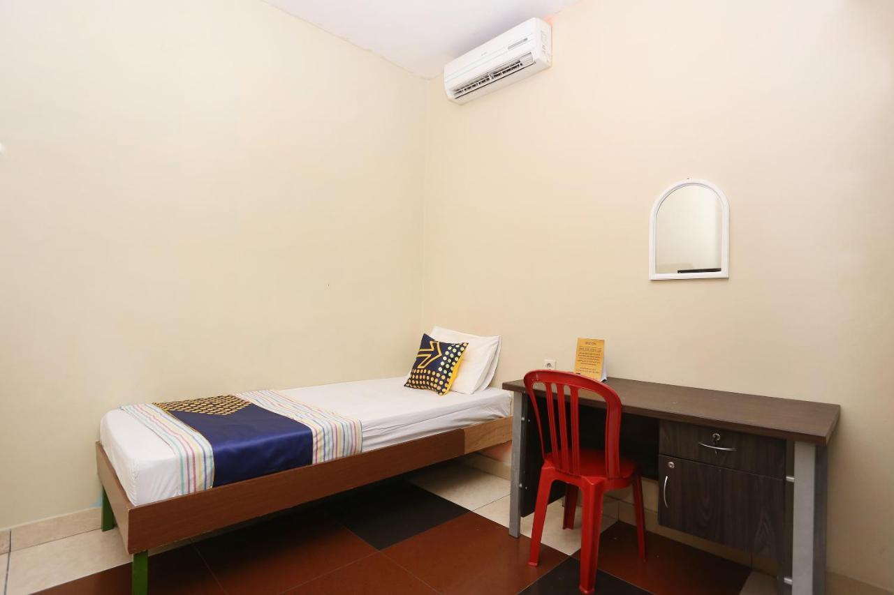 Spot On 2358 Aster Homestay 멜라티 외부 사진