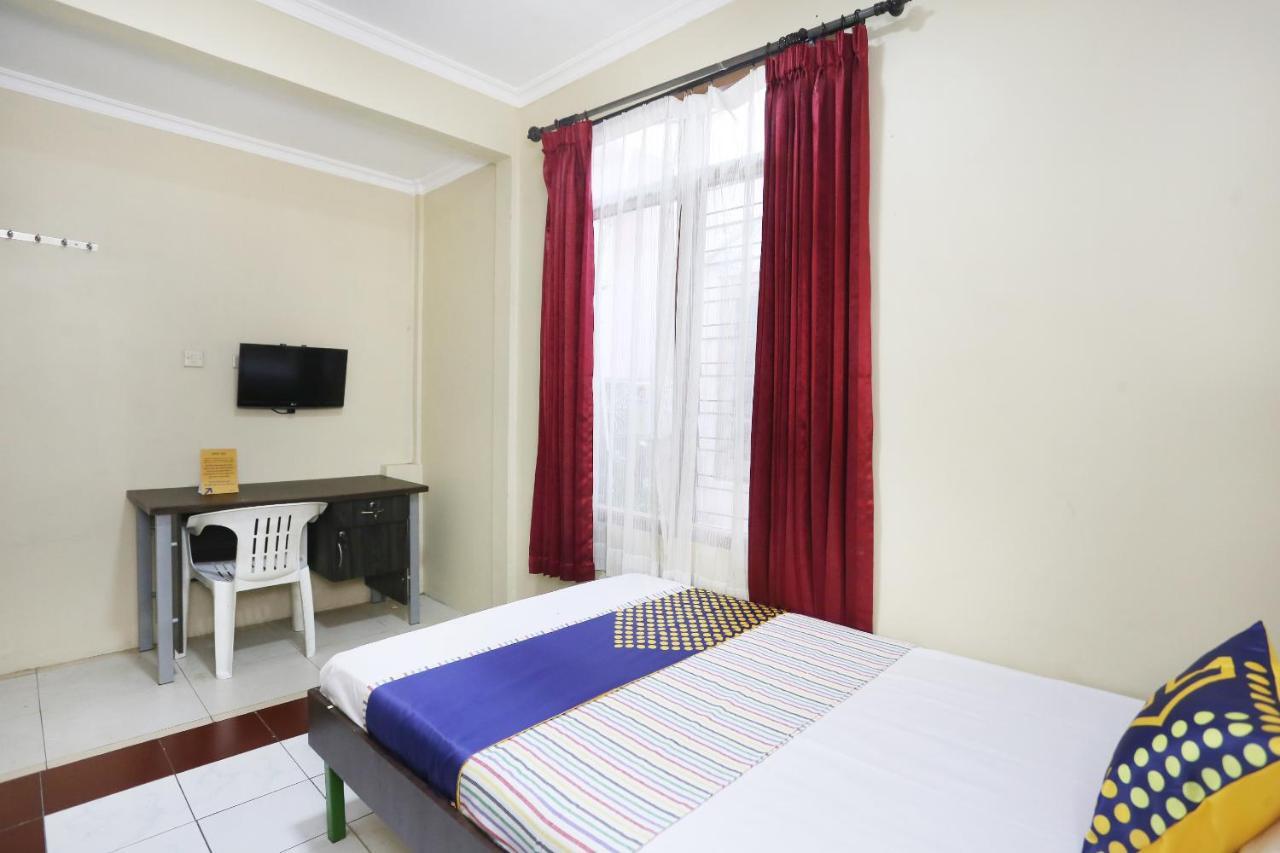 Spot On 2358 Aster Homestay 멜라티 외부 사진
