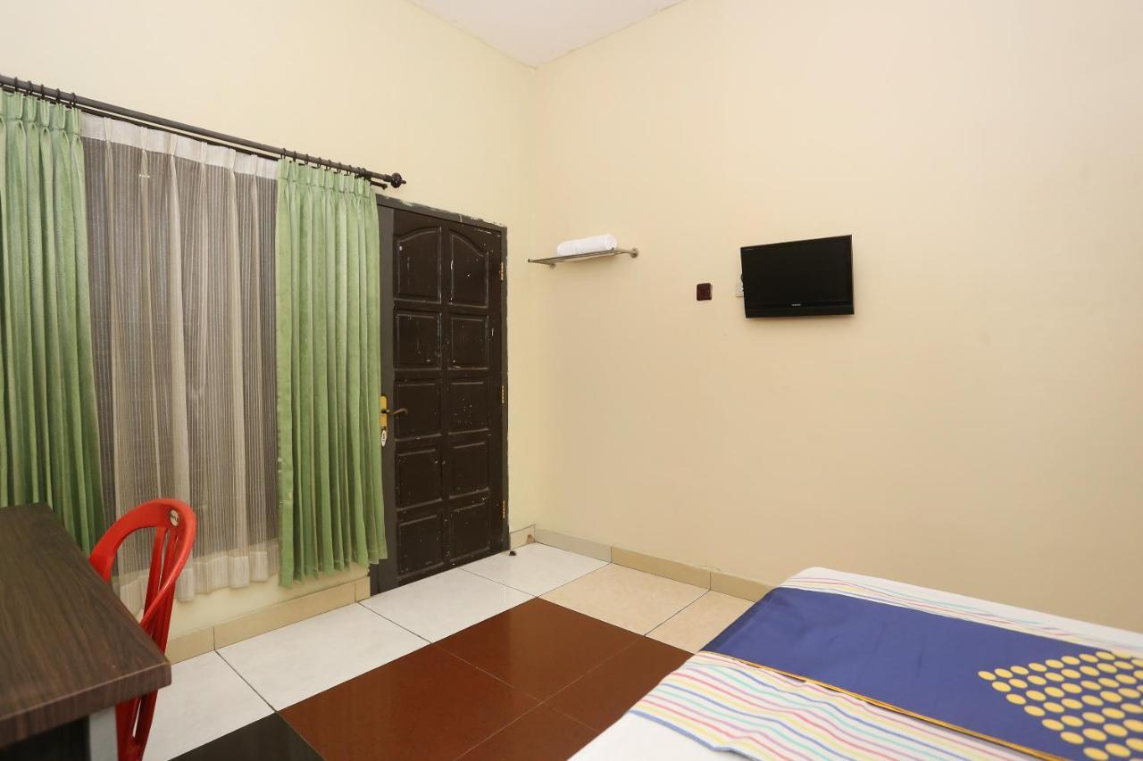 Spot On 2358 Aster Homestay 멜라티 외부 사진
