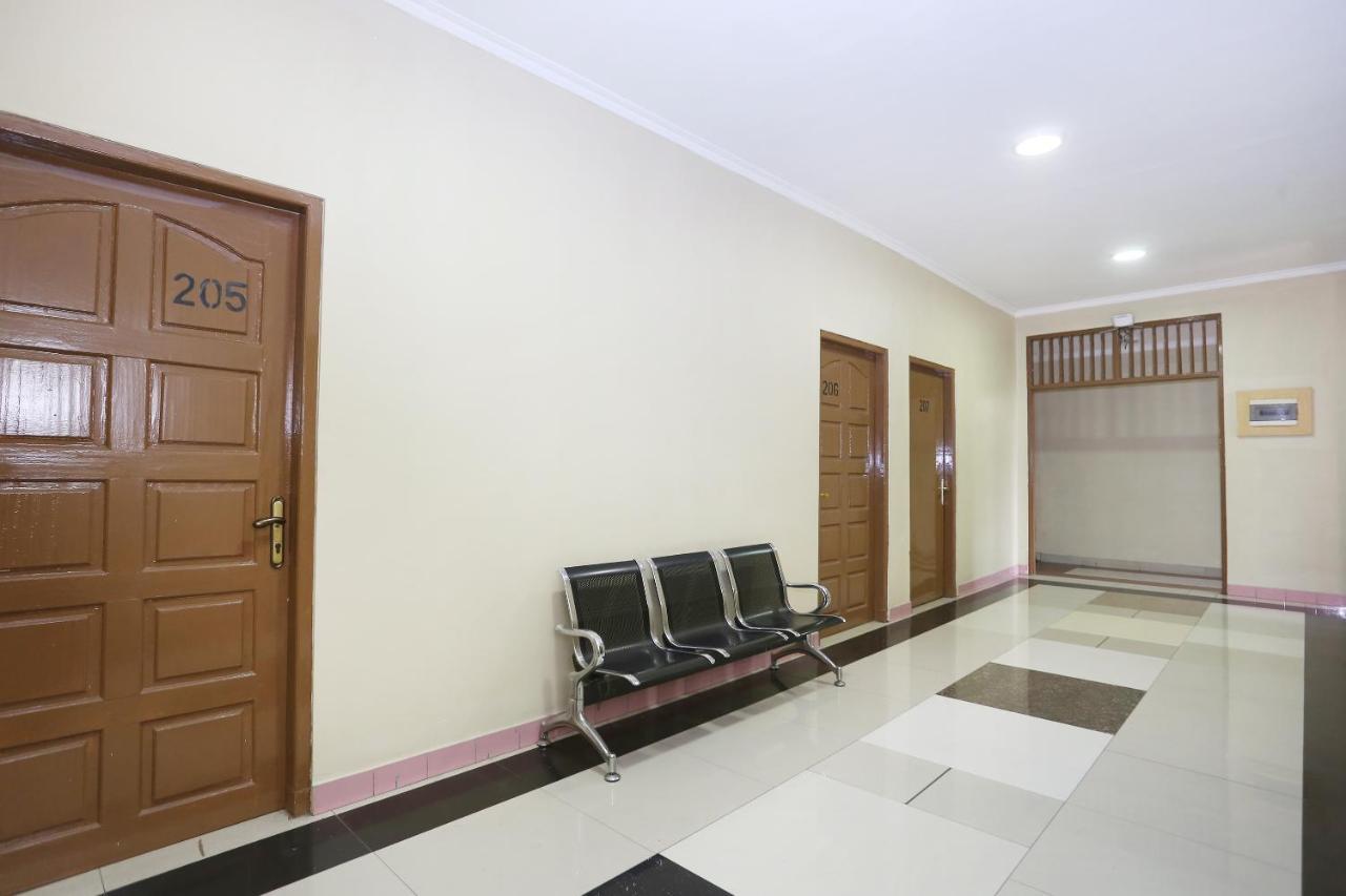 Spot On 2358 Aster Homestay 멜라티 외부 사진